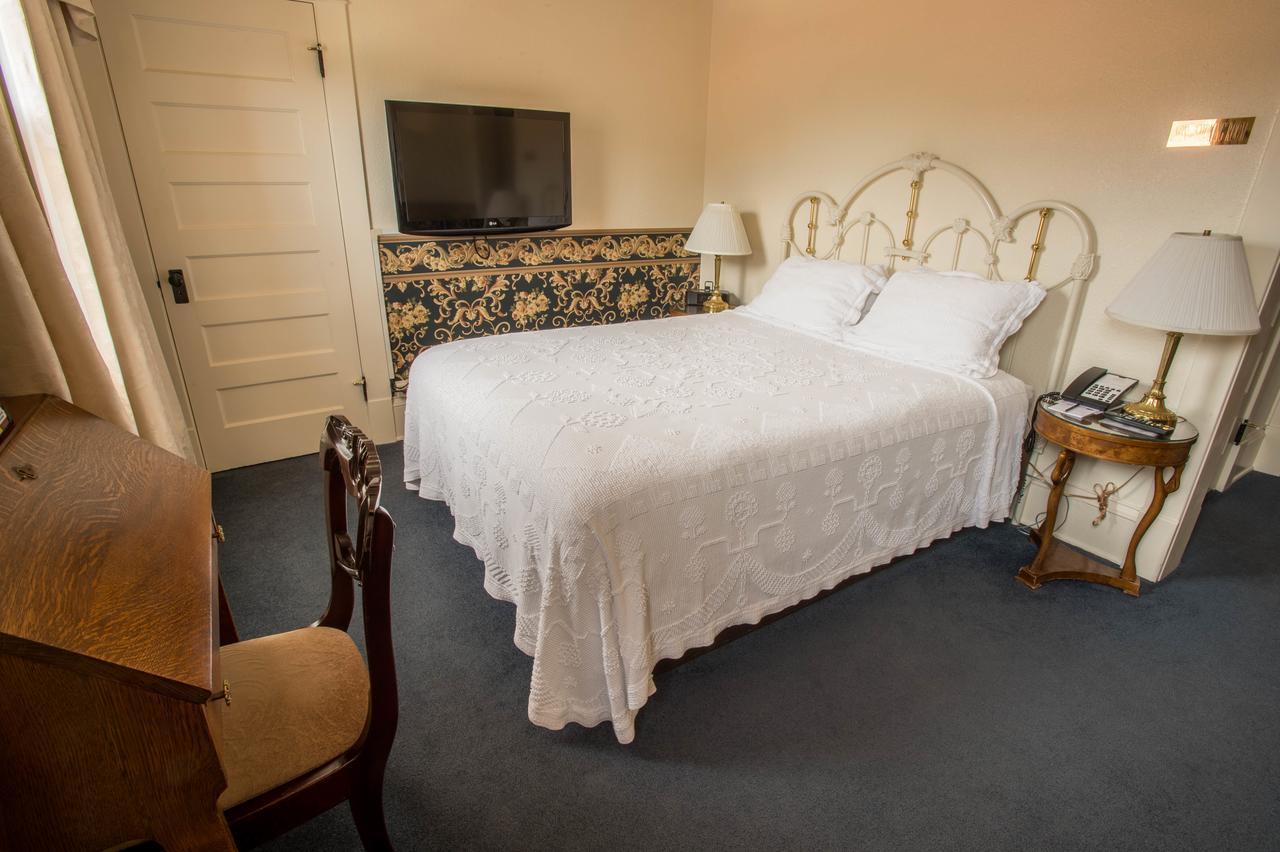 Double Room,660345522:JPEG