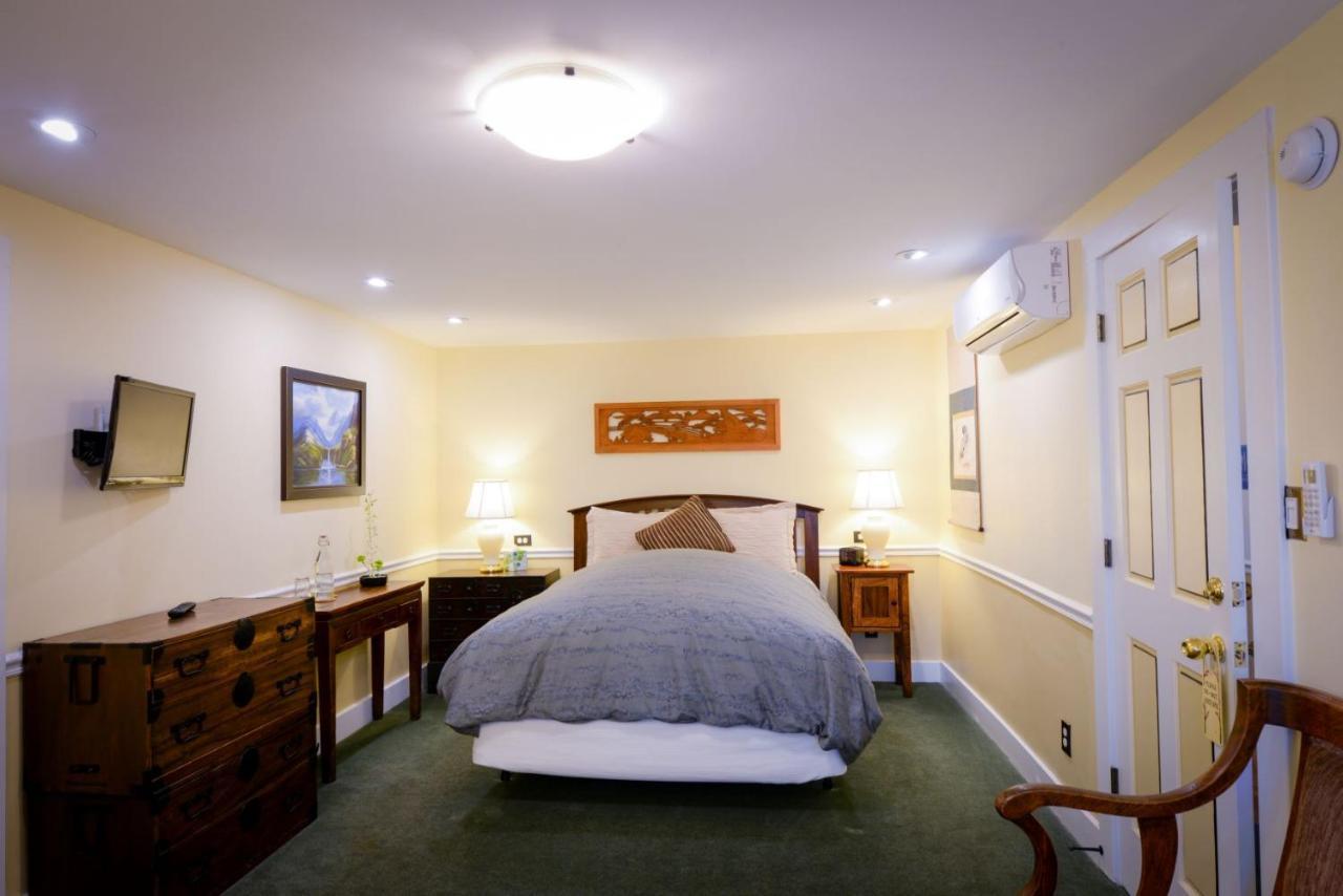 Queen Room,766561456:JPEG
